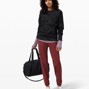 Scuba crew neck sweatshirt in grey. Only worn once